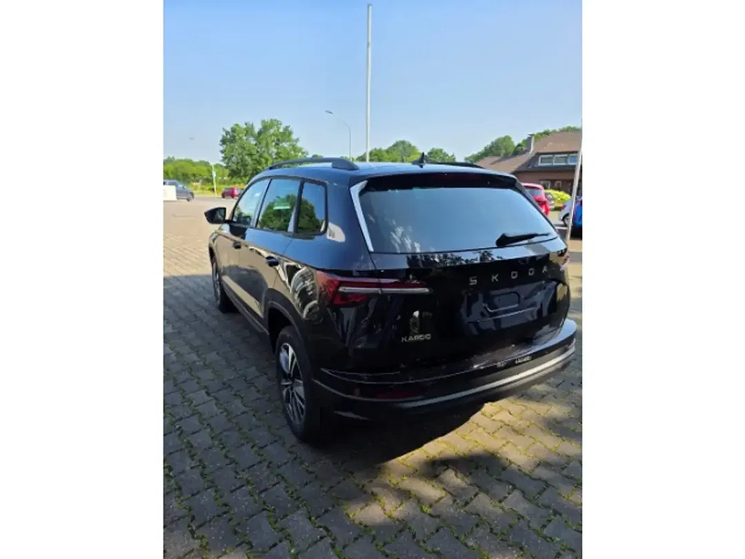 Skoda Karoq - Thumbnail 3
