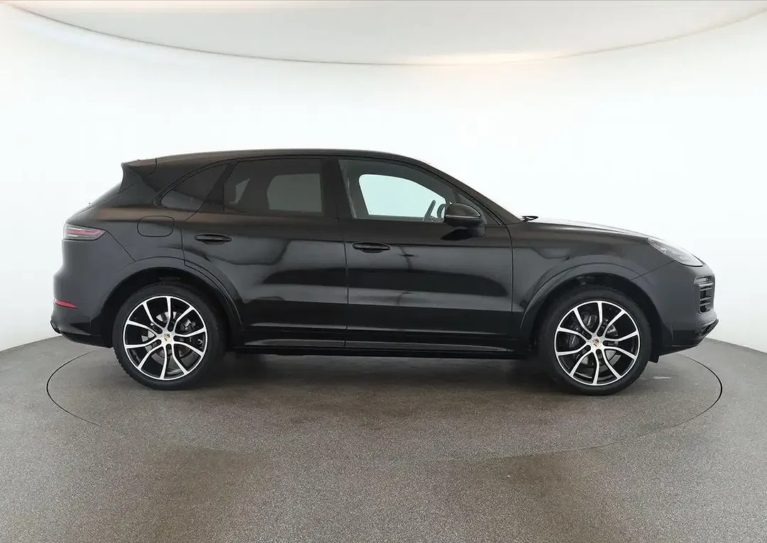 Porsche Cayenne - Thumbnail 4