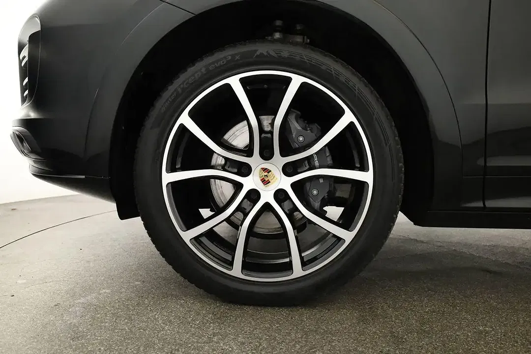 Porsche Cayenne - Thumbnail 7