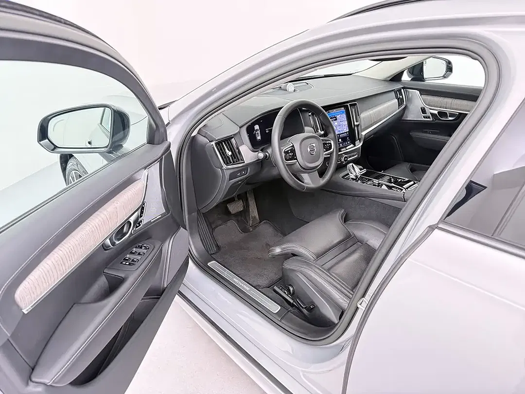 Volvo V90 - Thumbnail 11