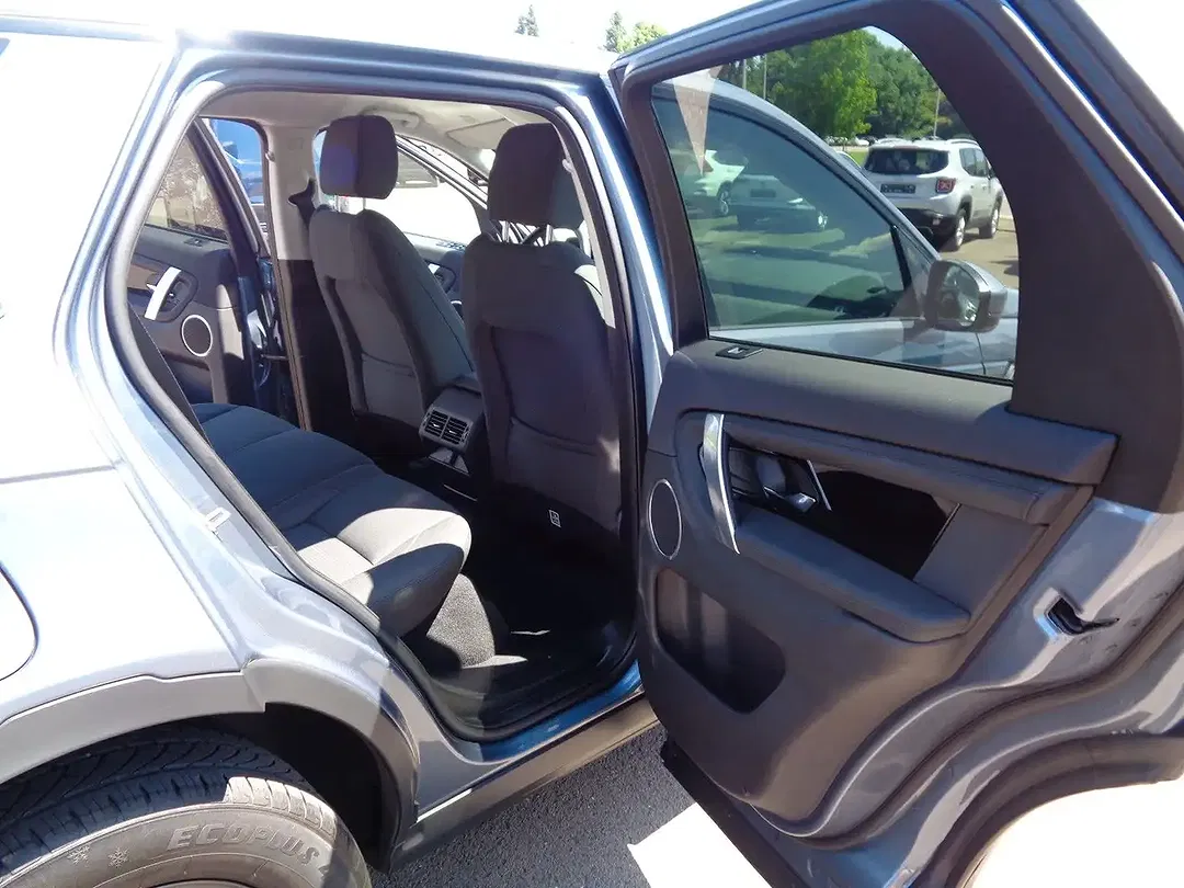 Land Rover Discovery - Thumbnail 12