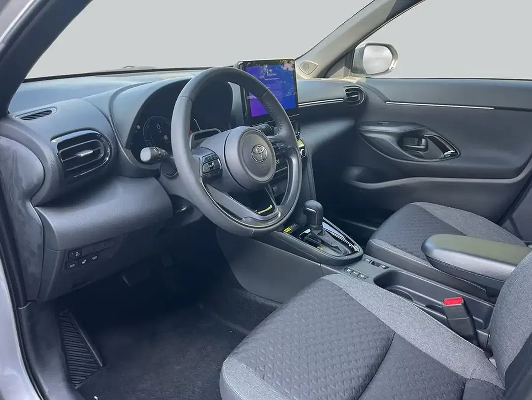 Toyota Yaris Cross - Thumbnail 9