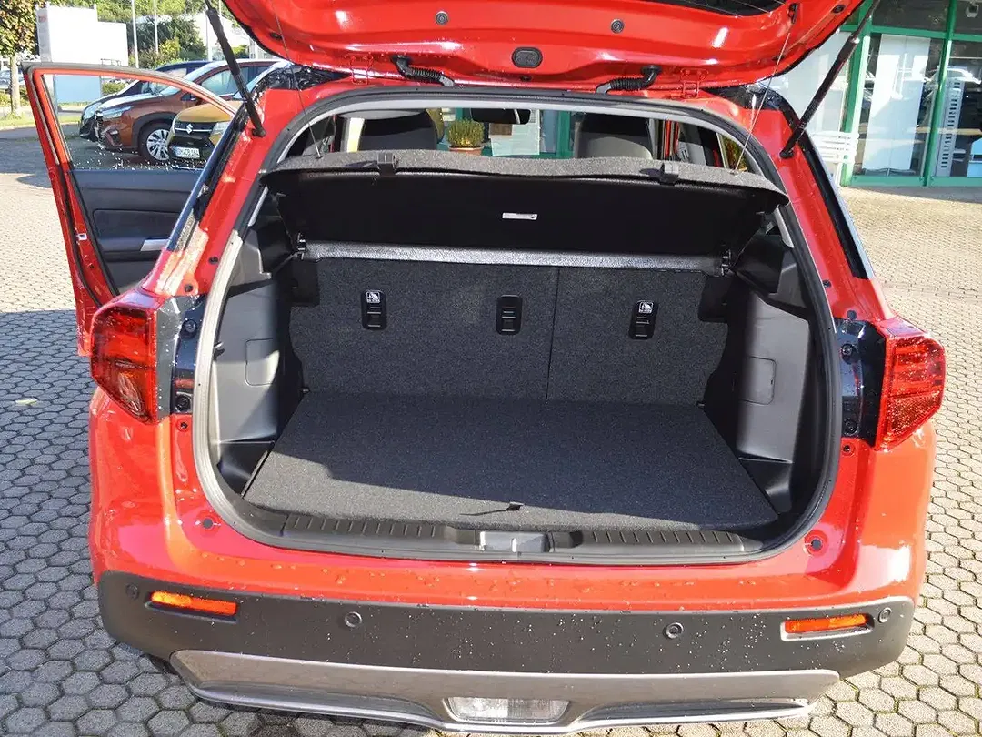 Suzuki Vitara - Thumbnail 13