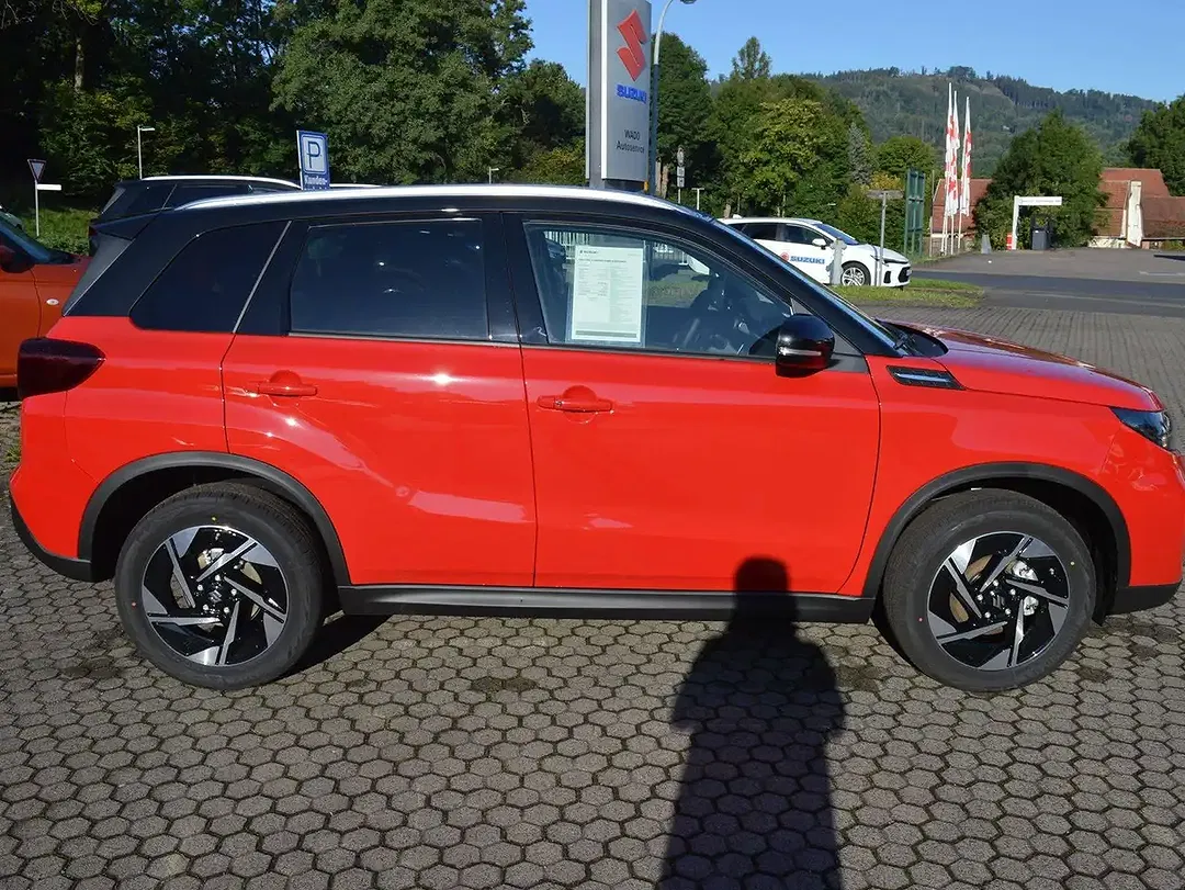Suzuki Vitara - Thumbnail 7