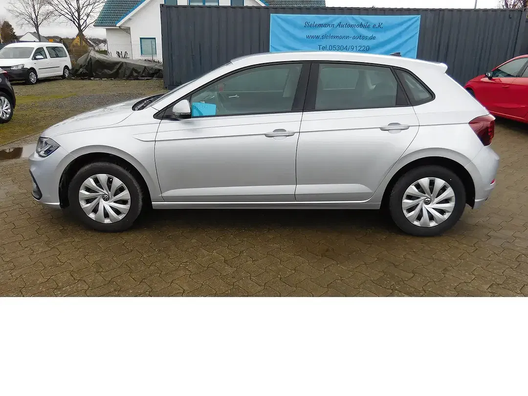 Volkswagen Polo - Thumbnail 1