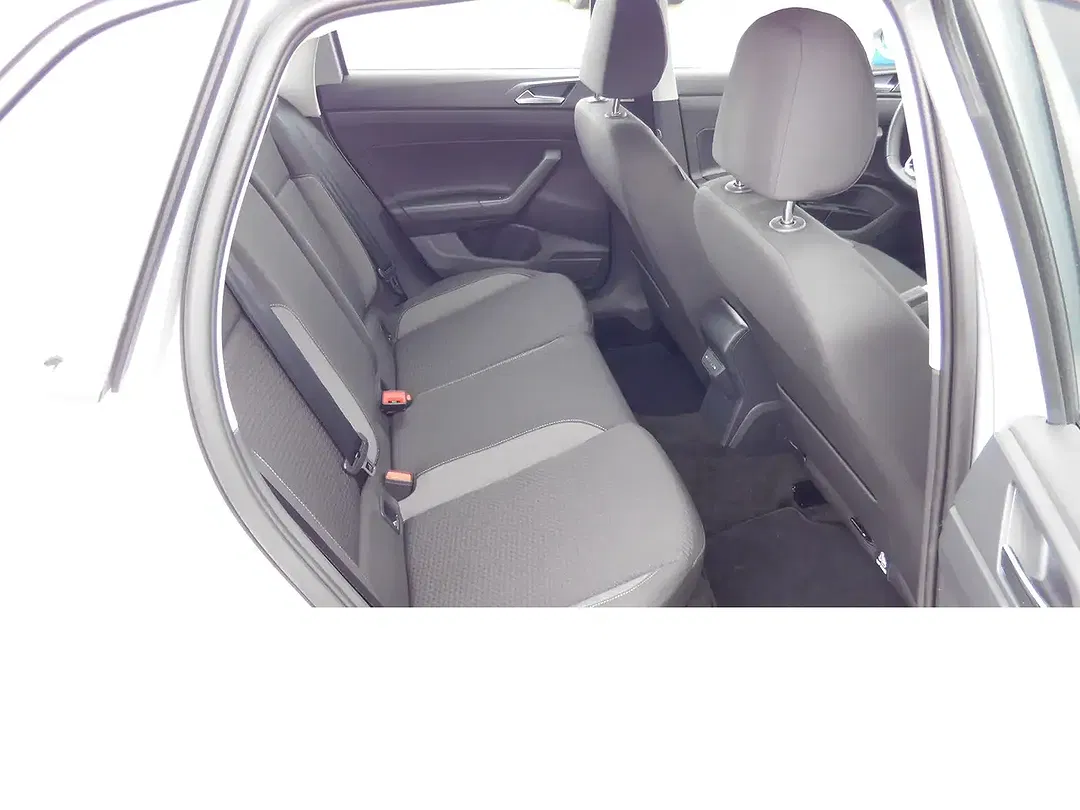 Volkswagen Polo - Thumbnail 12