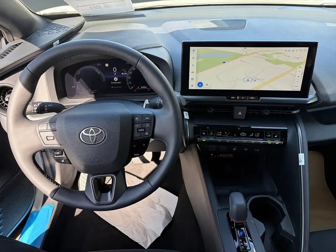 Toyota C-HR - Thumbnail 9