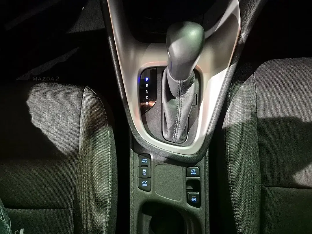 Mazda 2 - Thumbnail 10