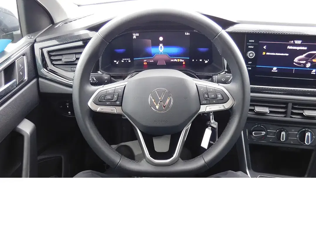 Volkswagen Polo - Thumbnail 9
