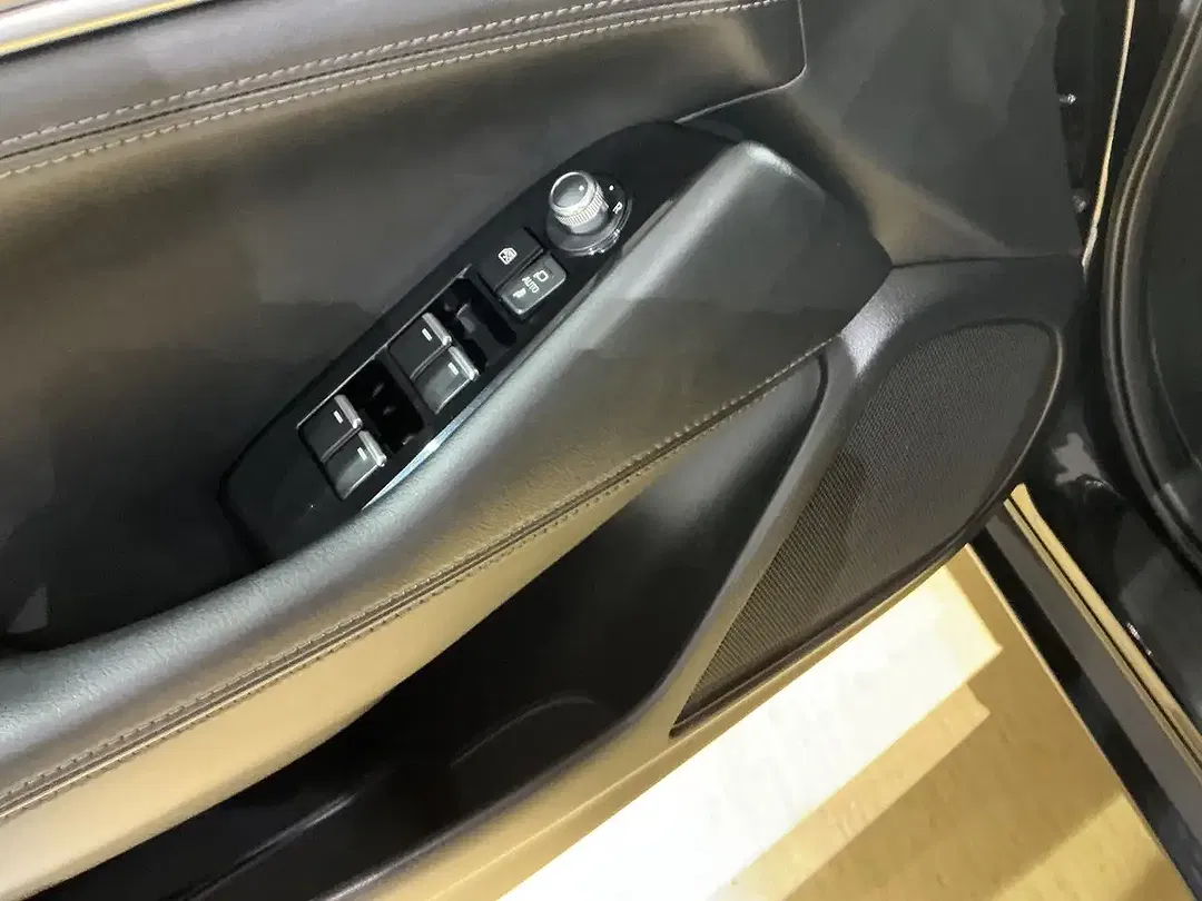 Mazda 6 - Thumbnail 11