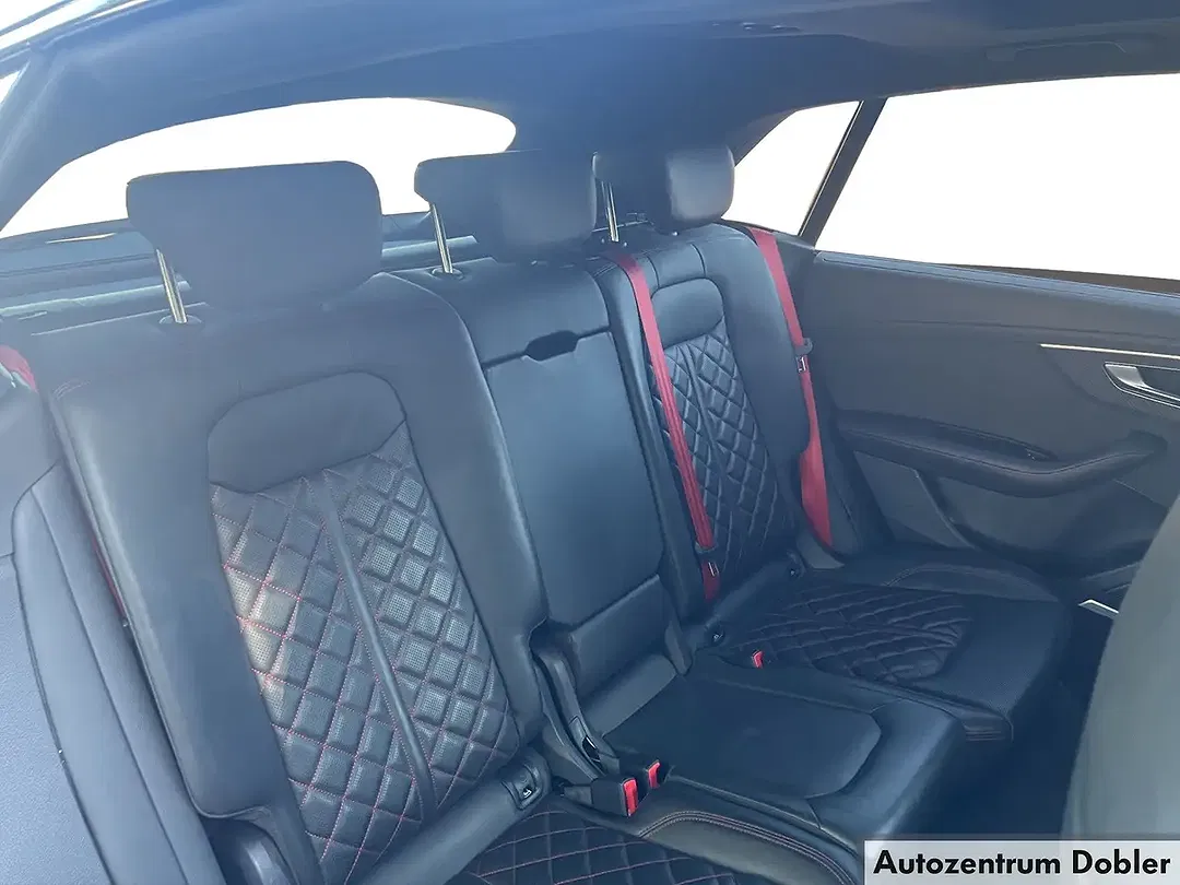 Audi SQ8 - Thumbnail 10