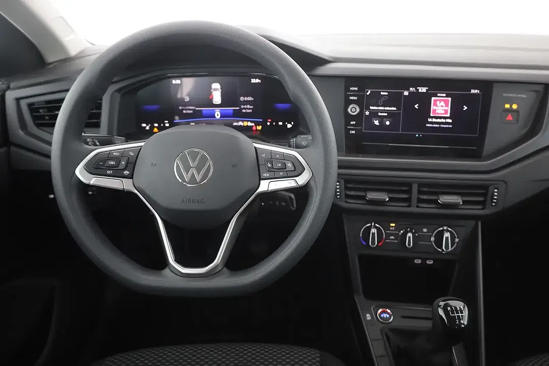 Volkswagen Polo - Thumbnail 9