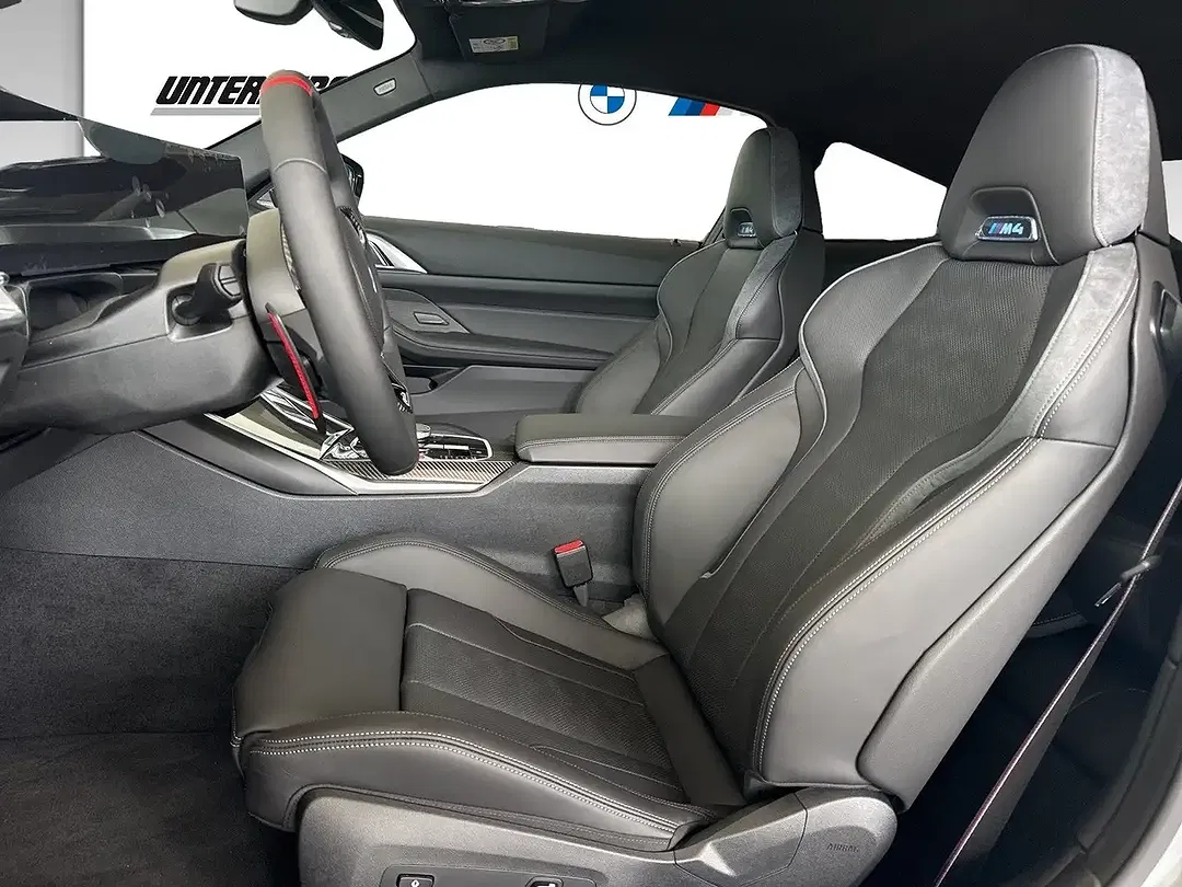 BMW M4 - Thumbnail 10
