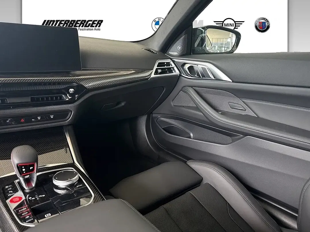 BMW M4 - Thumbnail 12
