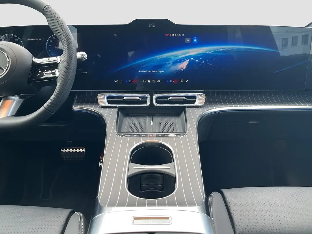 Mercedes-Benz GLC 400 - Thumbnail 12