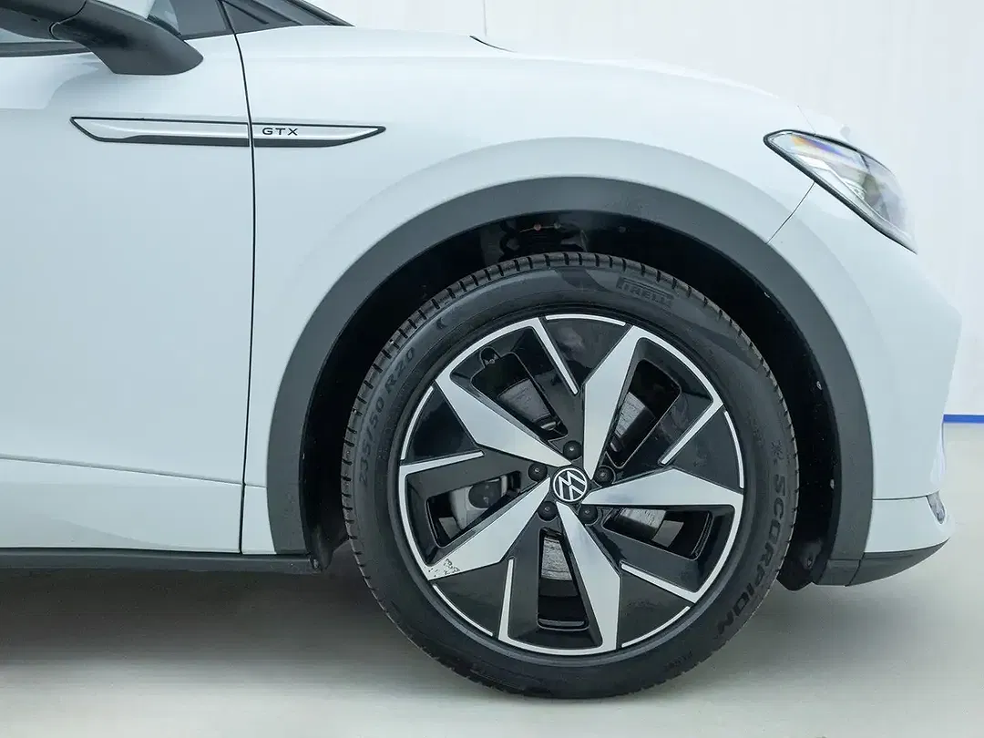Volkswagen ID.4 - Thumbnail 8