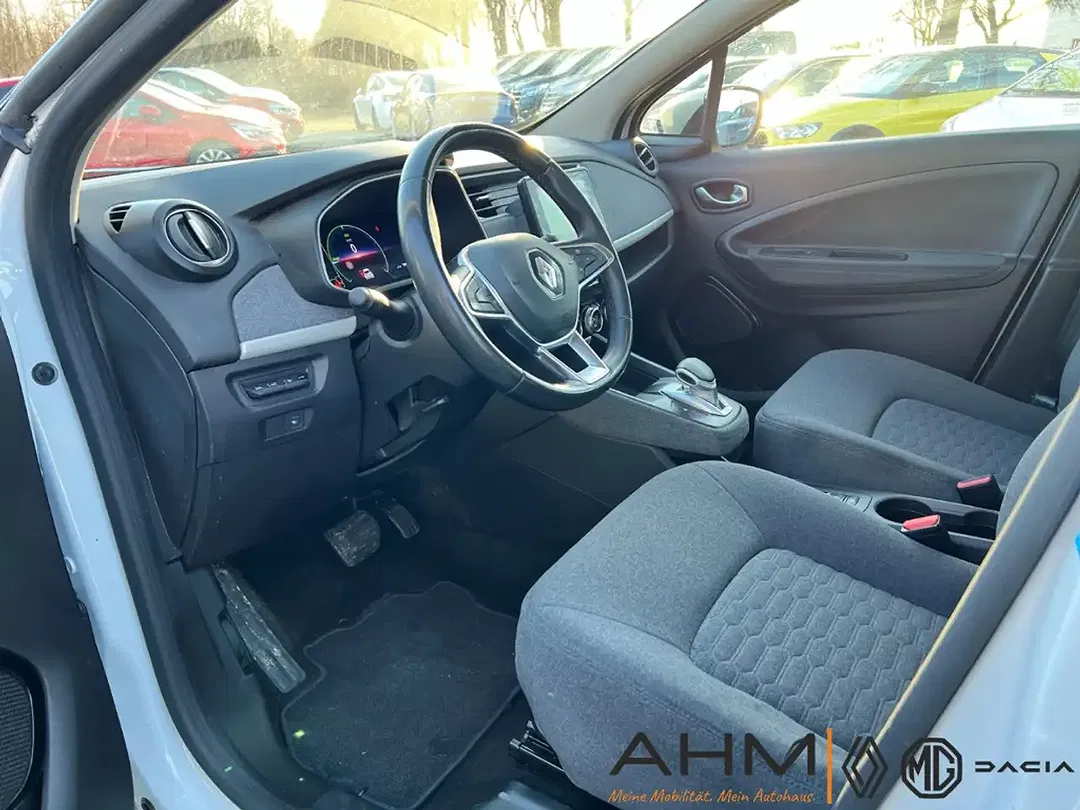 Renault ZOE - Thumbnail 10