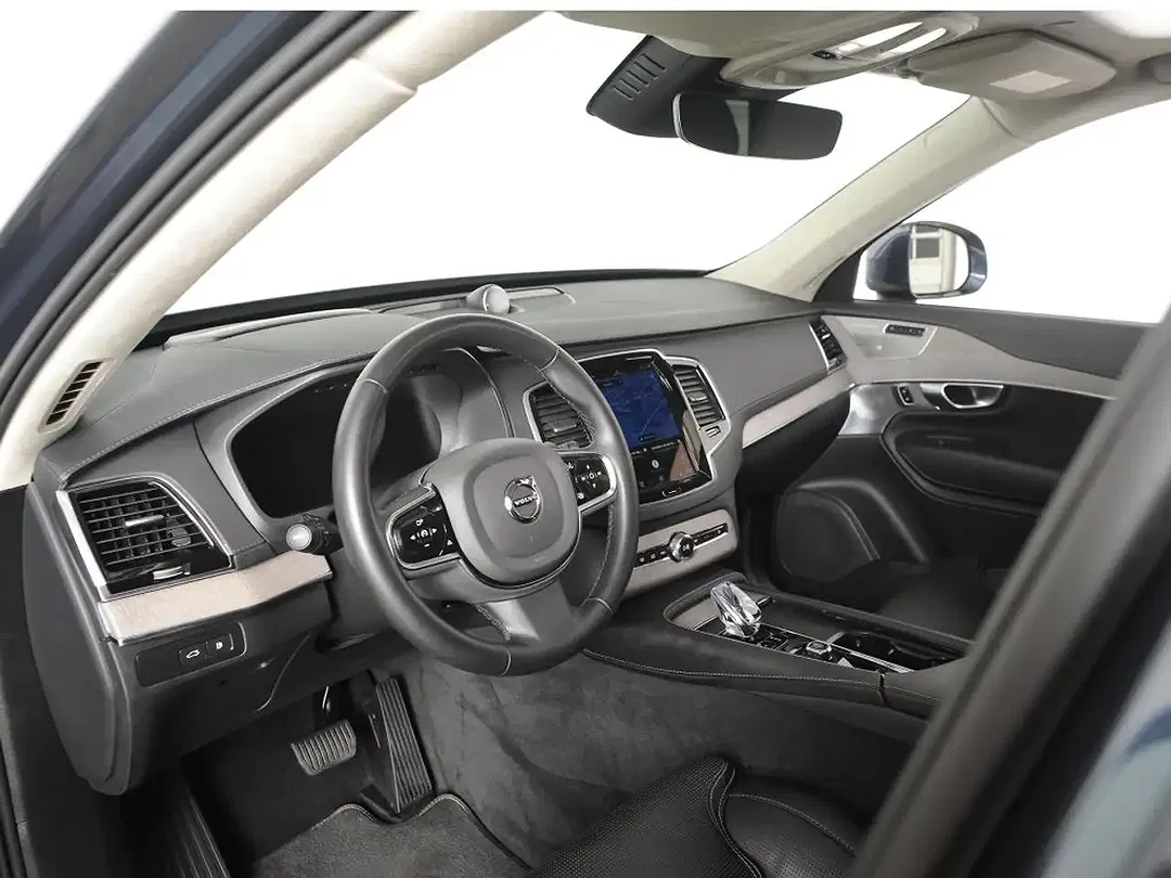 Volvo XC90 - Thumbnail 11