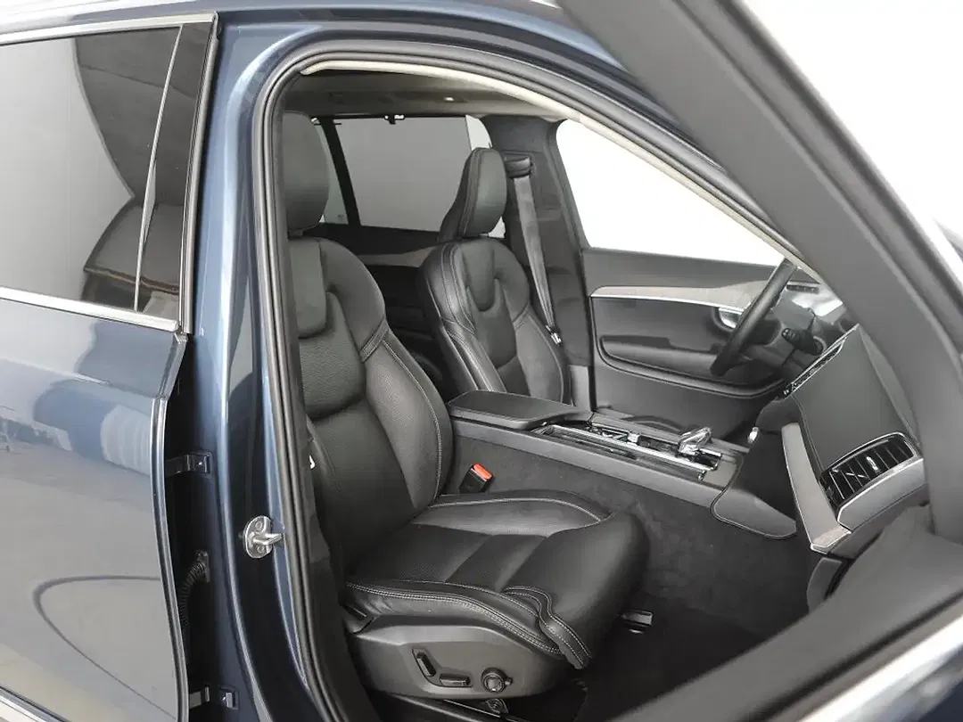 Volvo XC90 - Thumbnail 13