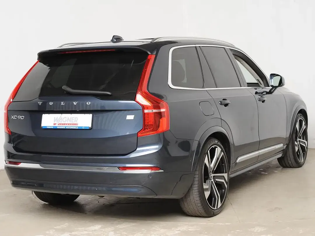 Volvo XC90 - Thumbnail 6