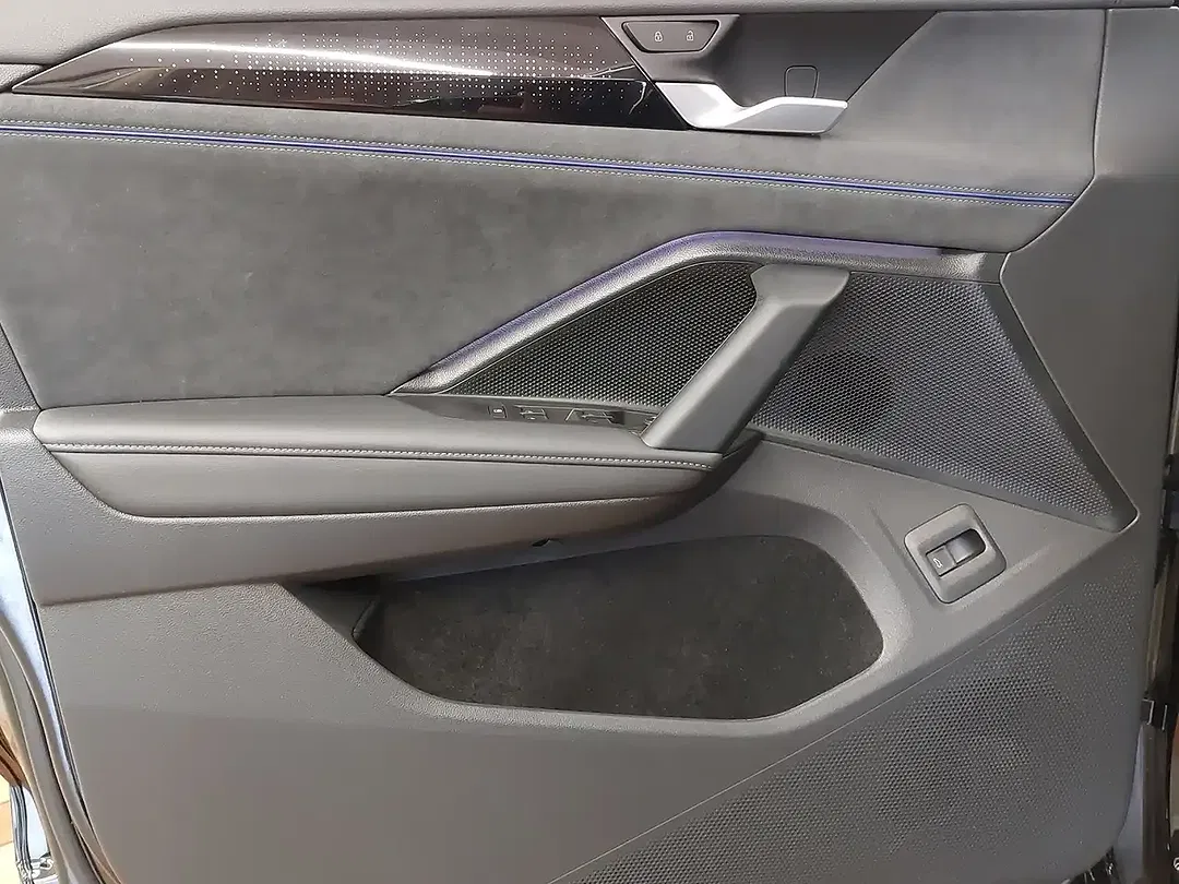 Volkswagen Tiguan - Thumbnail 6