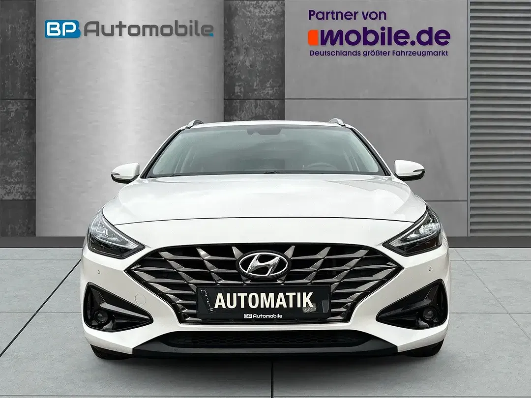 Hyundai i30 - Thumbnail 3