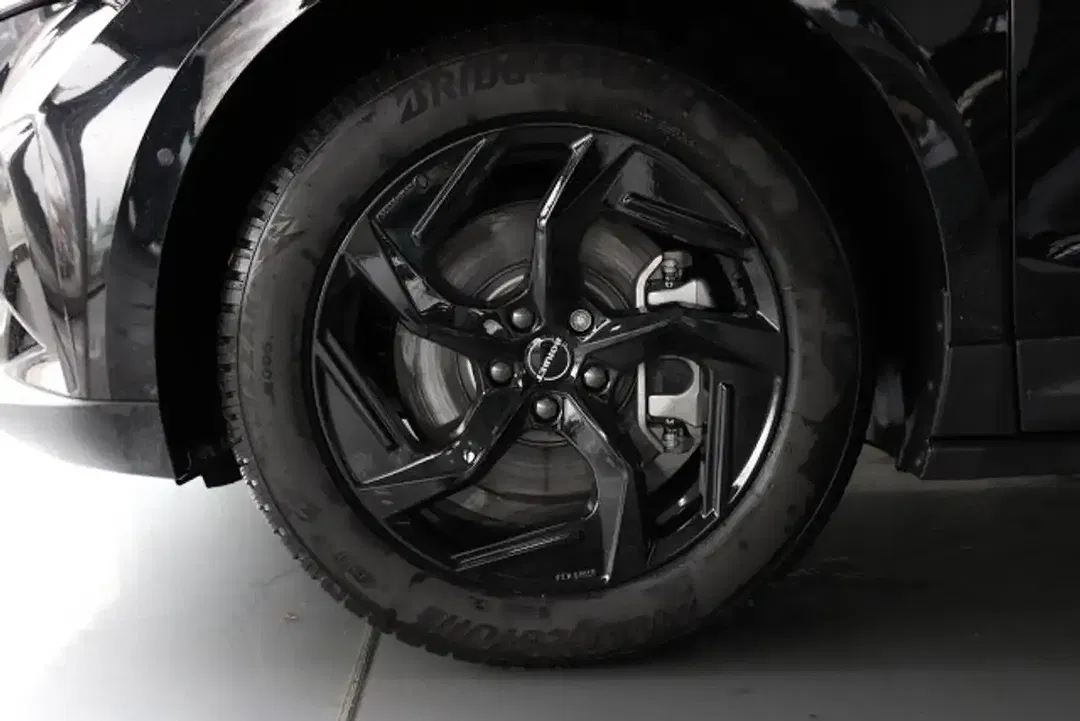 Skoda Enyaq - Thumbnail 2