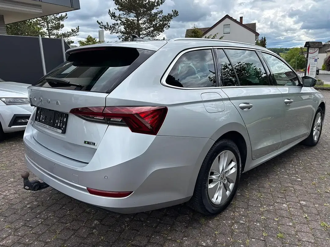 Skoda Octavia 1.5 Ambition - foto 2