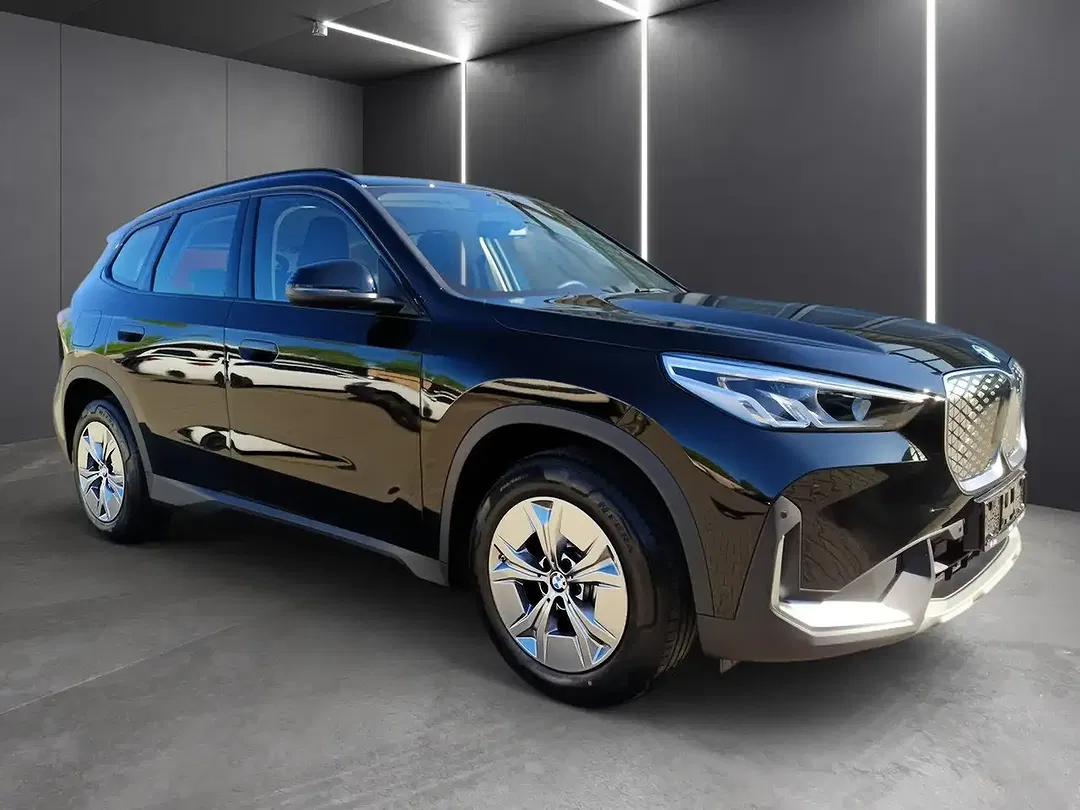 BMW iX1 eDrive - foto 2