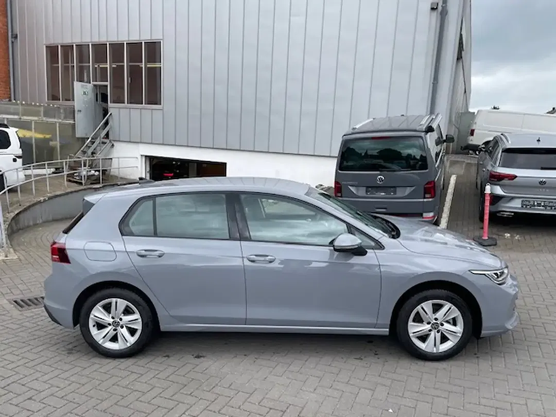 Volkswagen Golf - Thumbnail 3