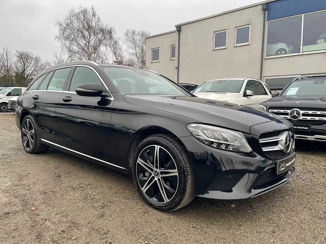 Mercedes-Benz C 300 - Thumbnail 3