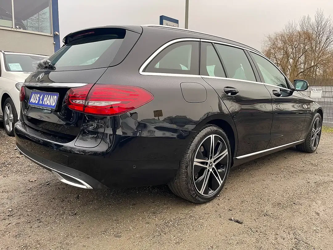 Mercedes-Benz C 300 - Thumbnail 6