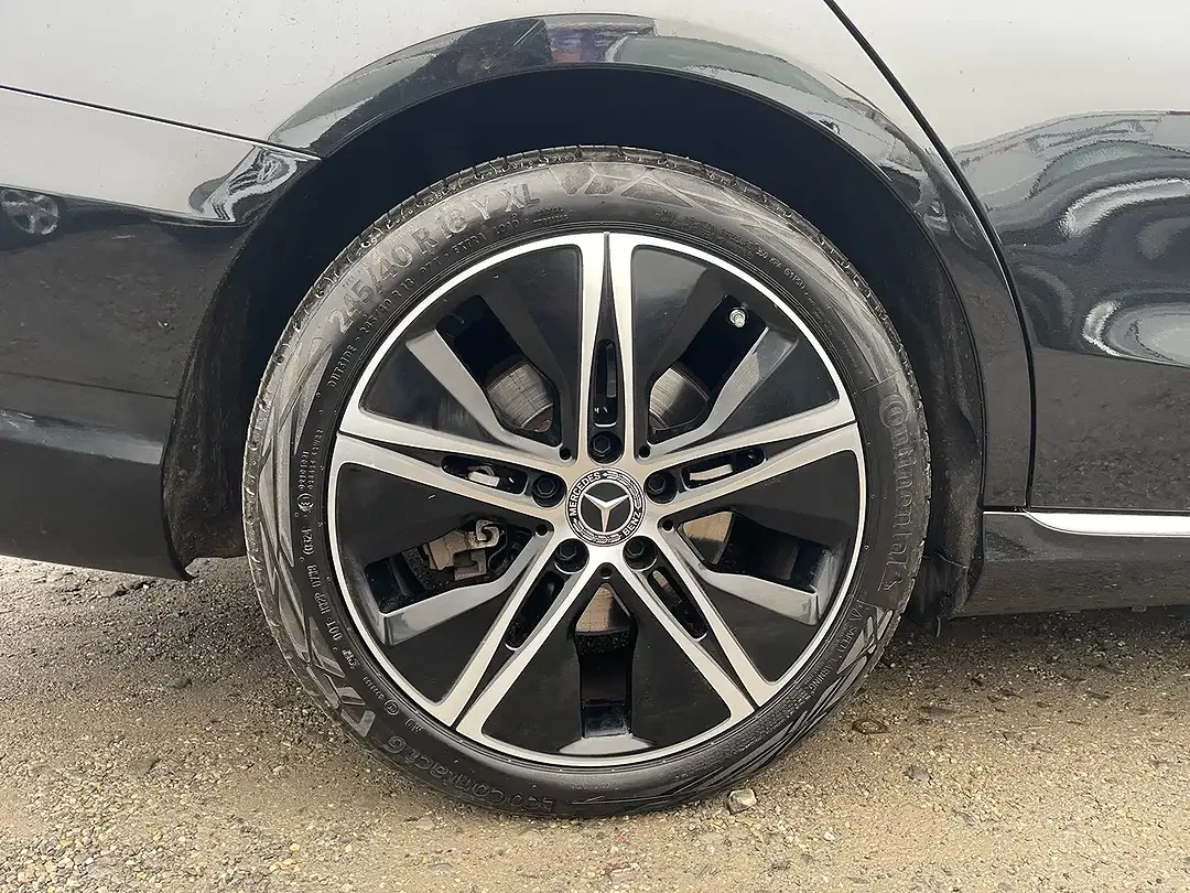 Mercedes-Benz C 300 - Thumbnail 8