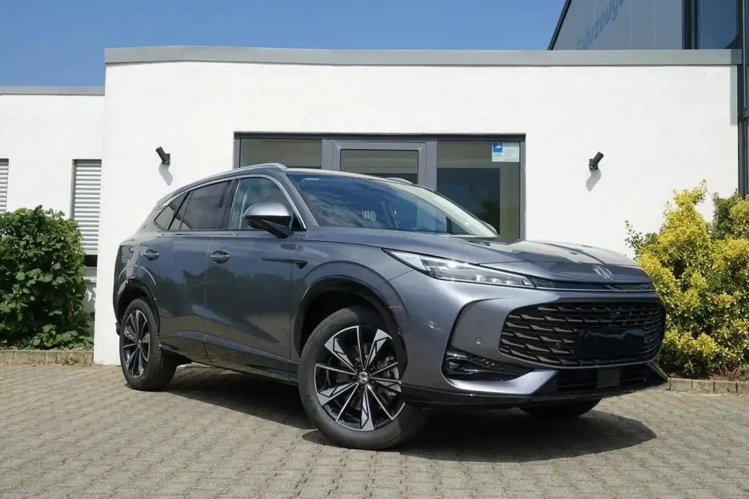MG HS Hybrid+ Luxury - foto 1