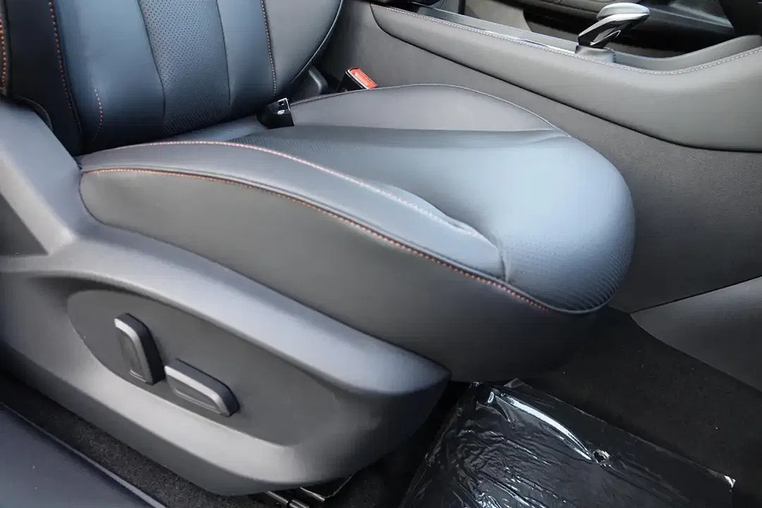 MG HS Hybrid+ Luxury - foto 14
