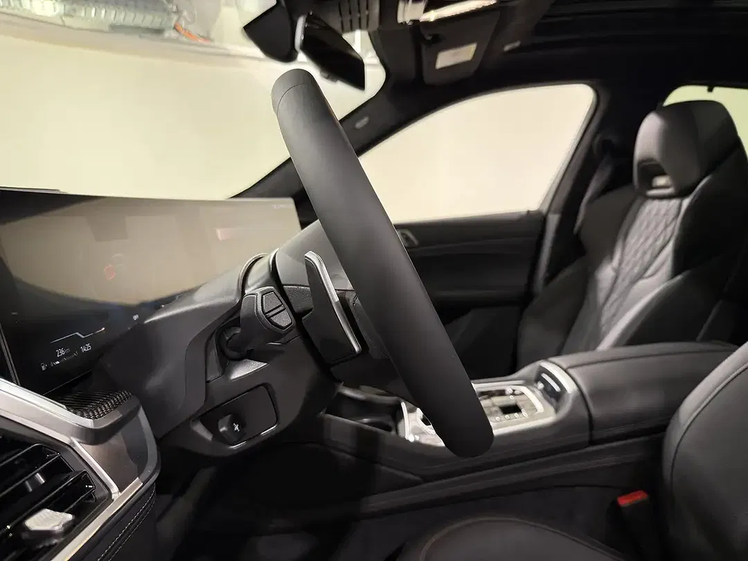 BMW X6 - Thumbnail 14
