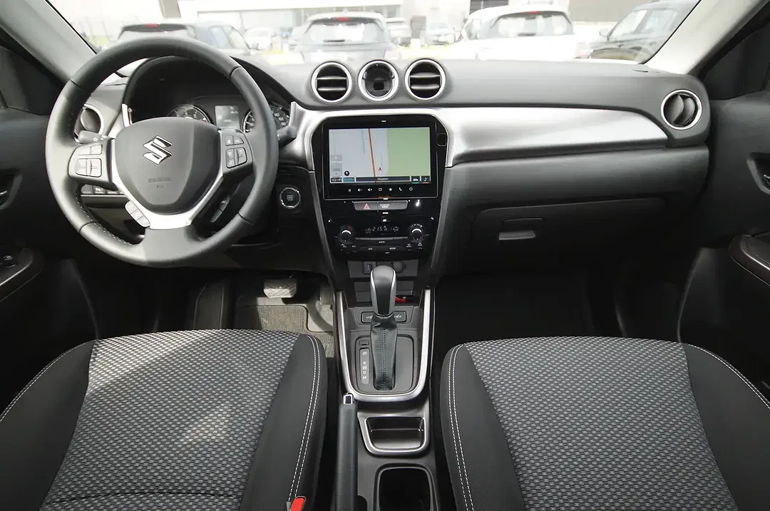 Suzuki Vitara - Thumbnail 9