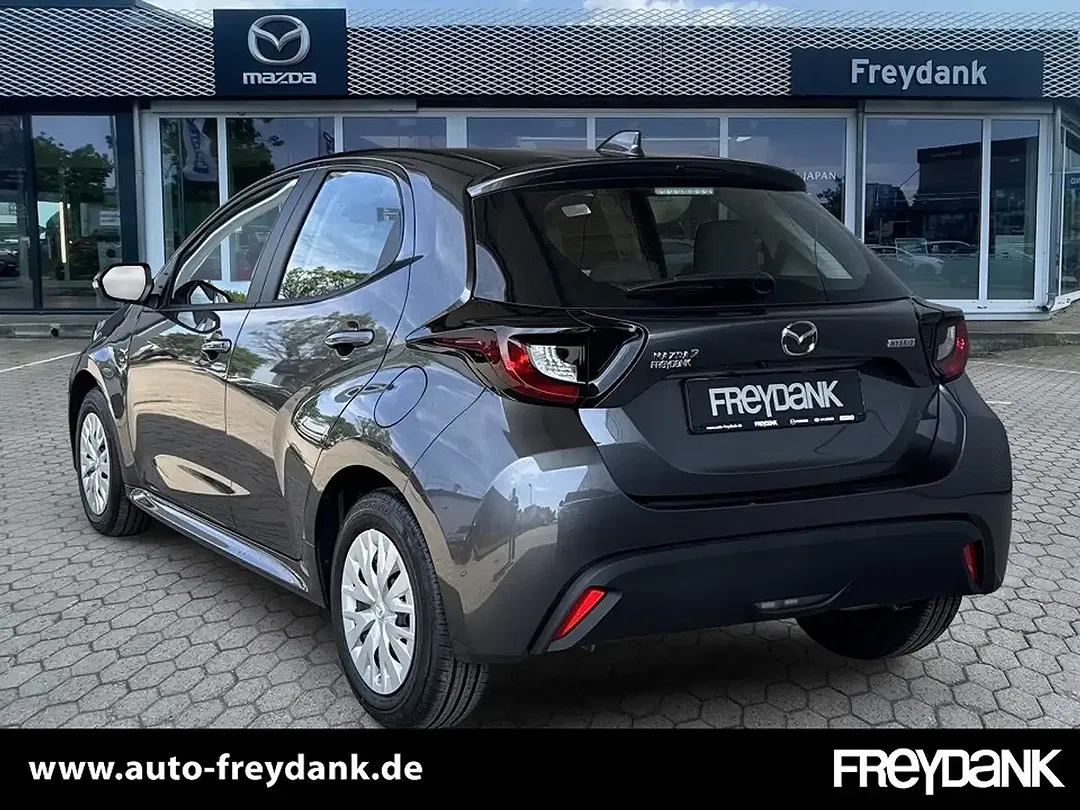 Mazda 2 - Thumbnail 3