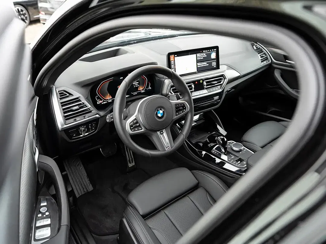 BMW X4 - Thumbnail 9