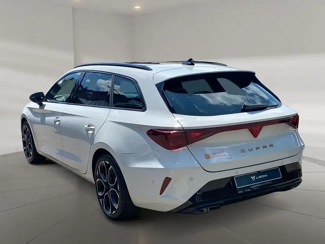 CUPRA Leon - Thumbnail 4