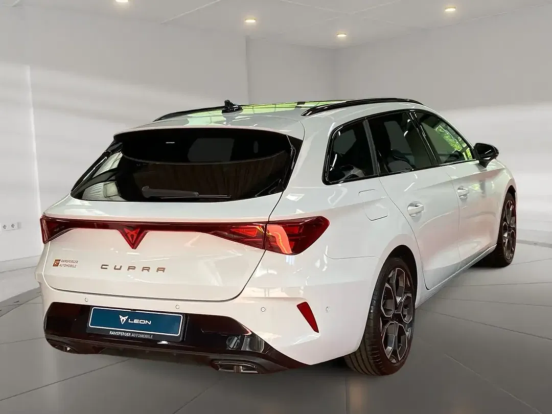 CUPRA Leon - Thumbnail 5