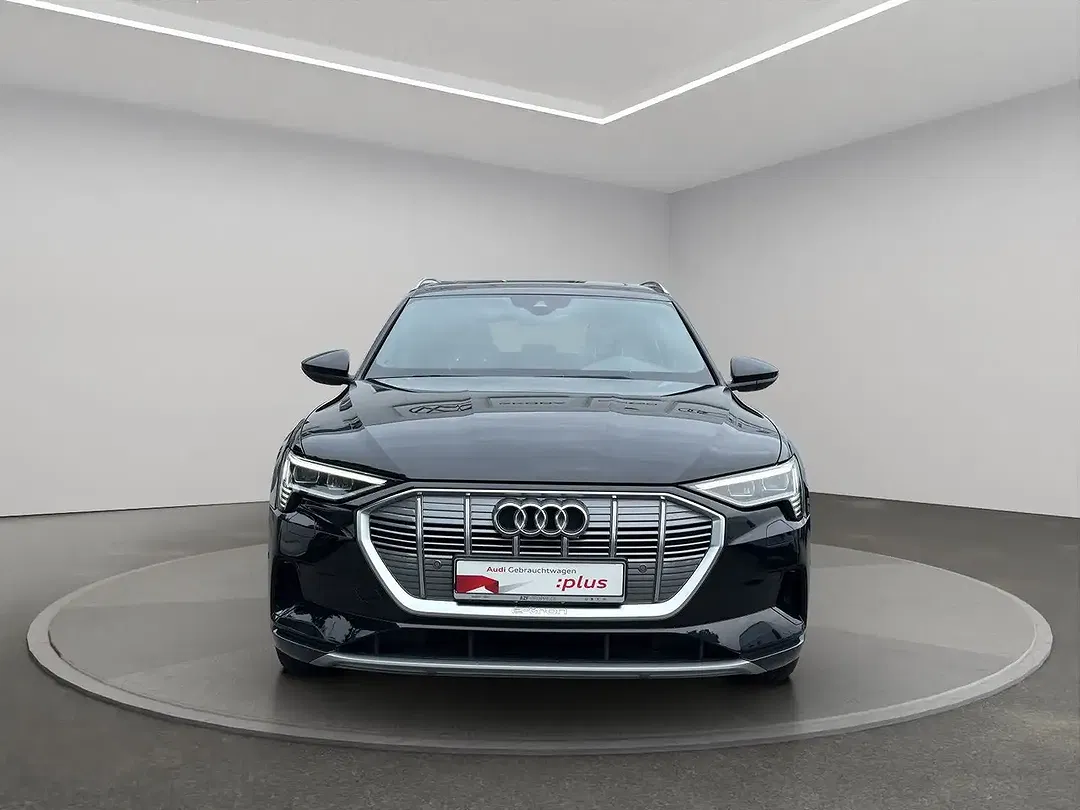 Audi e-tron - Thumbnail 5