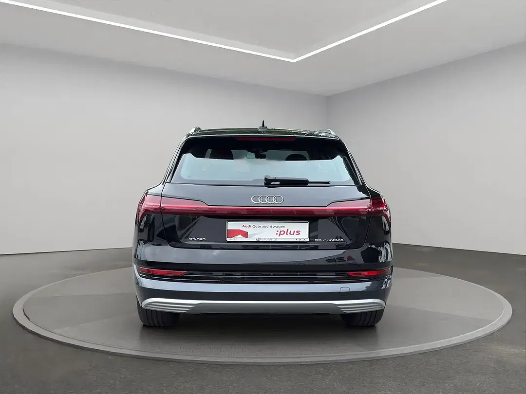 Audi e-tron - Thumbnail 6