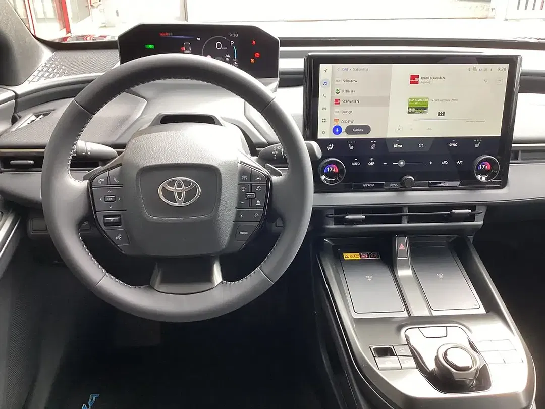 Toyota bZ4X - Thumbnail 7