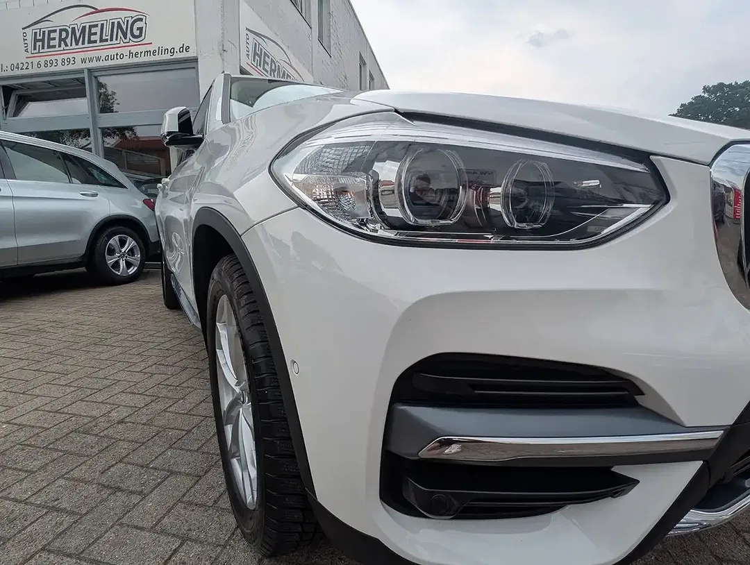 BMW X3 - Thumbnail 10