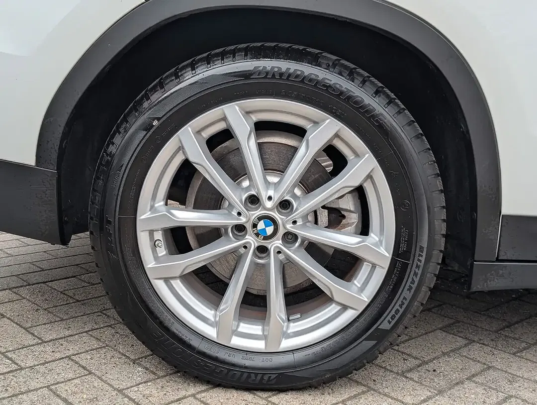 BMW X3 - Thumbnail 12