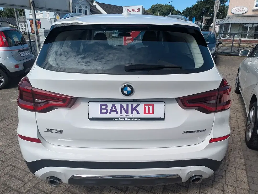 BMW X3 - Thumbnail 4