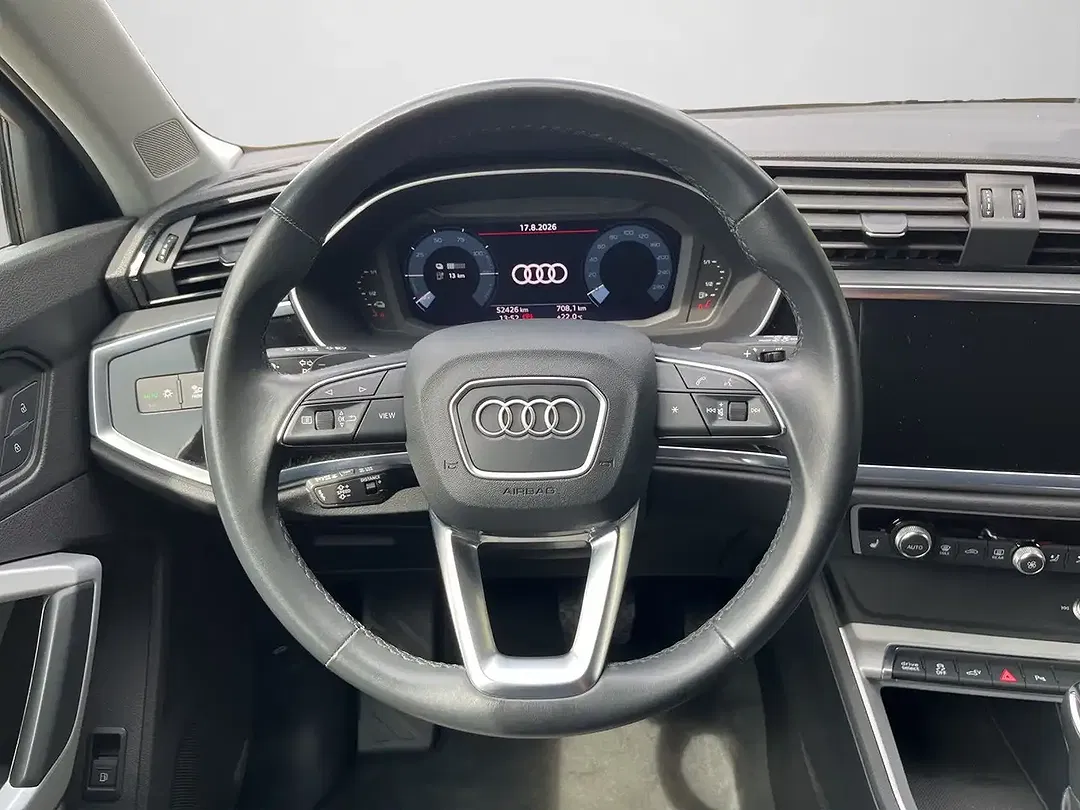 Audi Q3 - Thumbnail 9