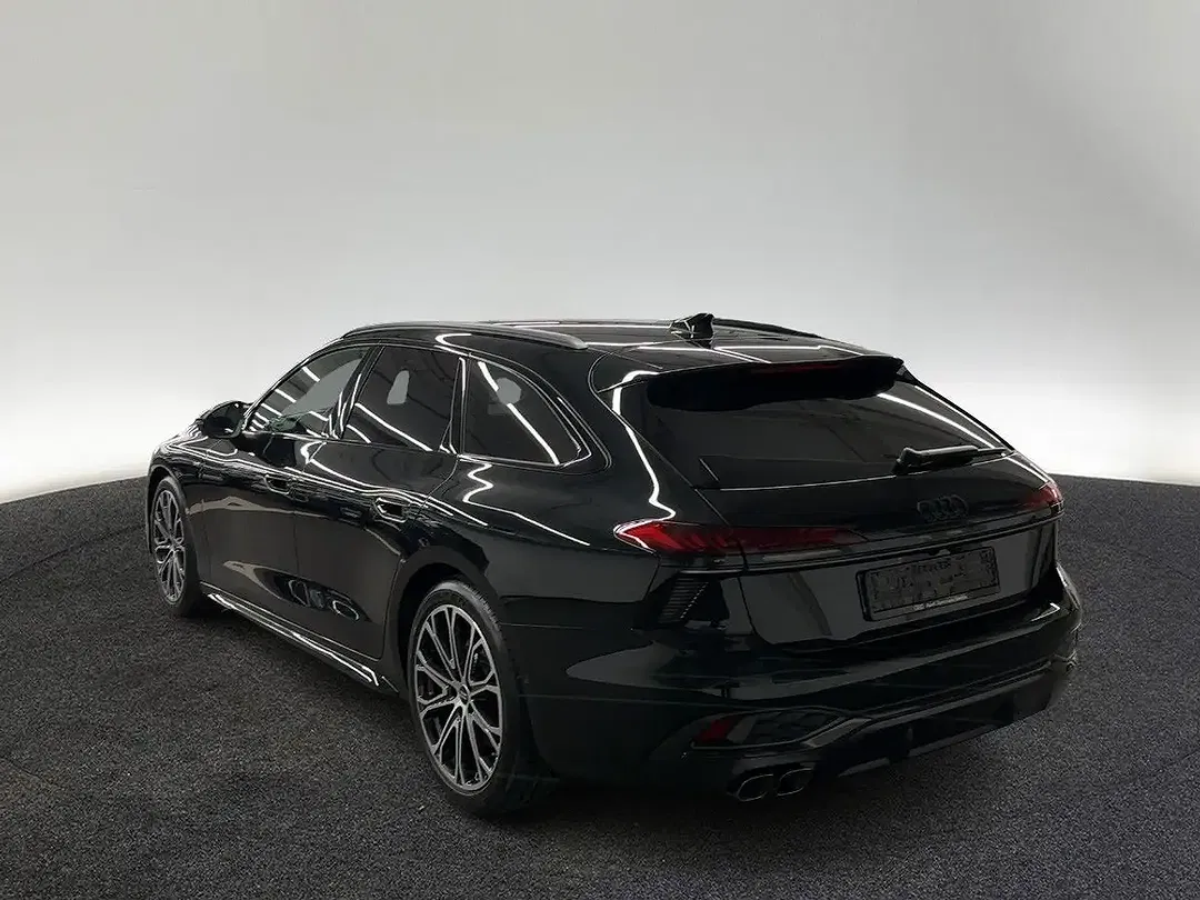 Audi A6 - Thumbnail 1