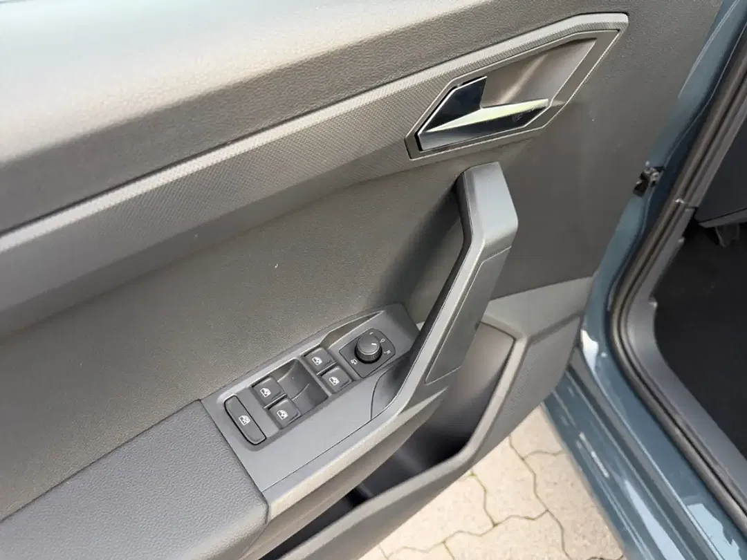 SEAT Ibiza - Thumbnail 8